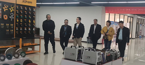 泰国玛雅建设建材集团来临沂五金城选品采购